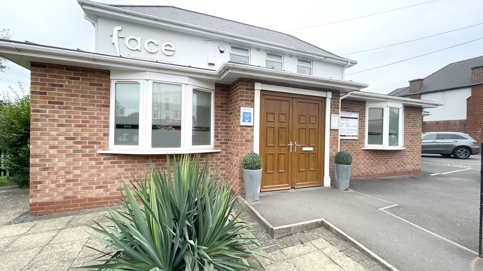 About us Face Dental